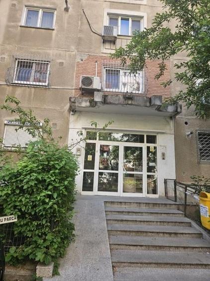 Apartament cu 2 camere decomandat în Panduri