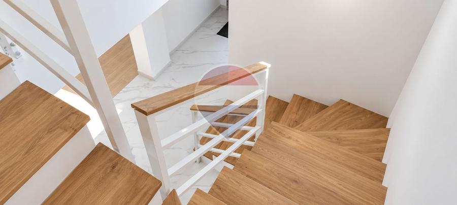 Casă individuală cu 4 camere cu Teren 328 Mp în Clinceni
