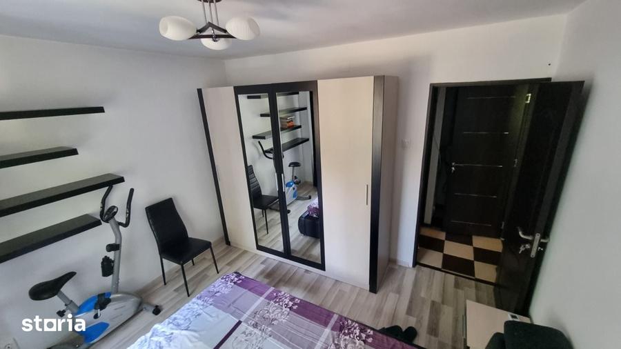 Apartament cu 3 camere în Crângași