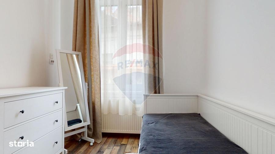 Apartament cu 3 camere decomandat, mobilat în 15 Noiembrie