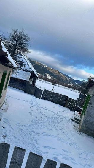 Casă în Ghimeș