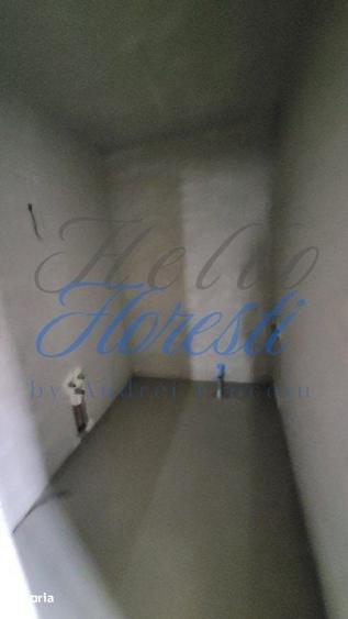 Apartament cu 3 camere semidecomandat în Florești — fotografia 3