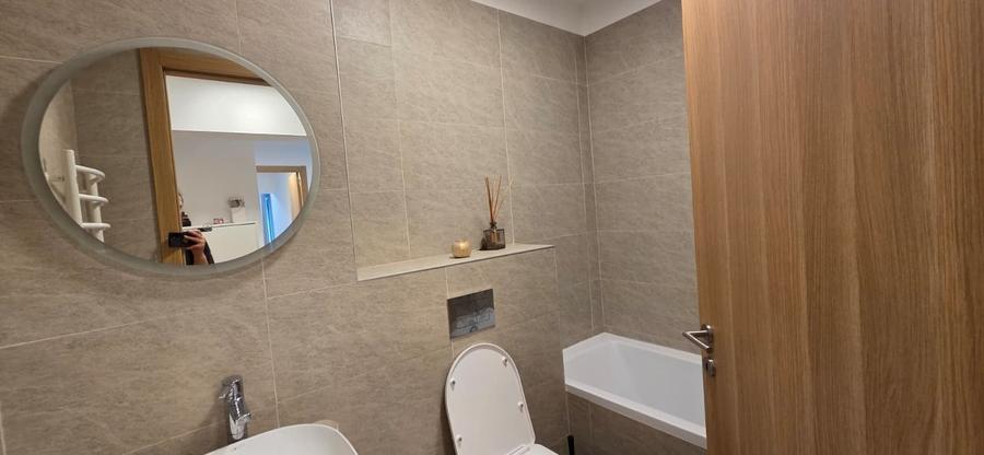 Apartament cu 3 camere decomandat în Herăstrău