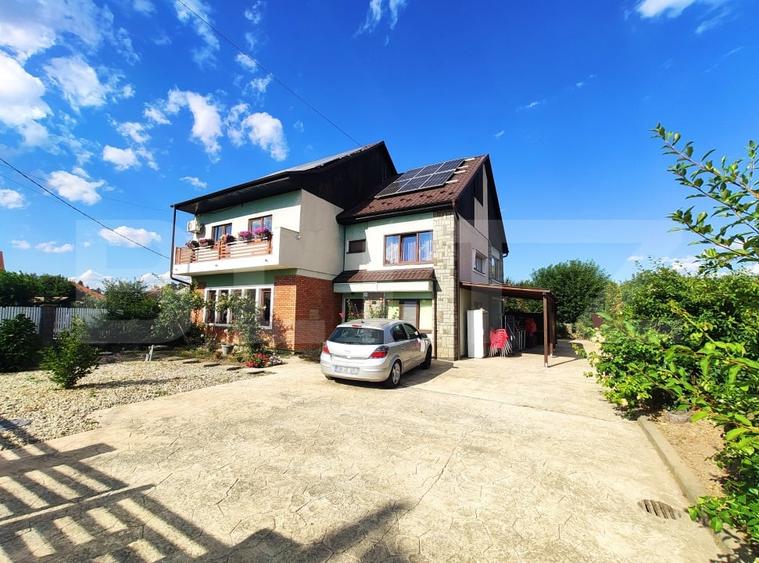 Casă individuală cu 7 camere cu Canalizare în Dorolț