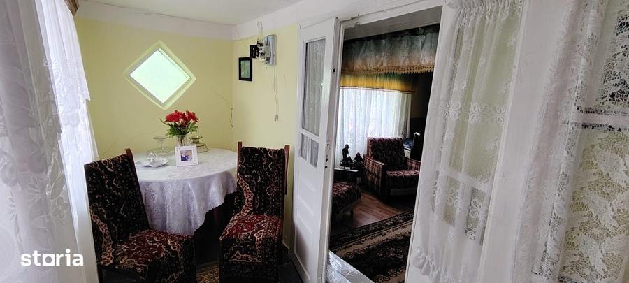 Casă cu 3 camere cu Teren 1000 Mp în Central