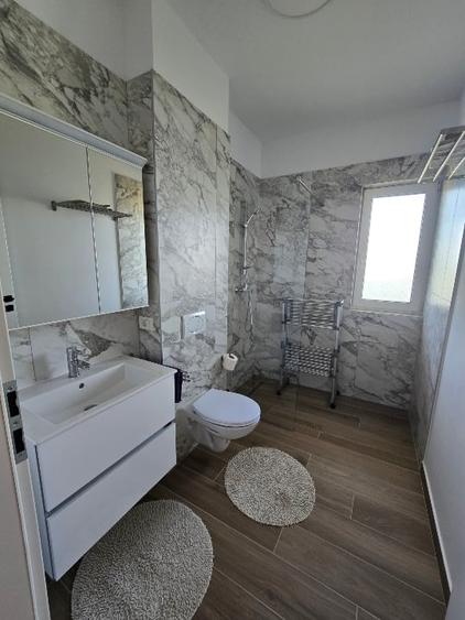 Apartament cu 2 camere semidecomandat, mobilat în Aradului