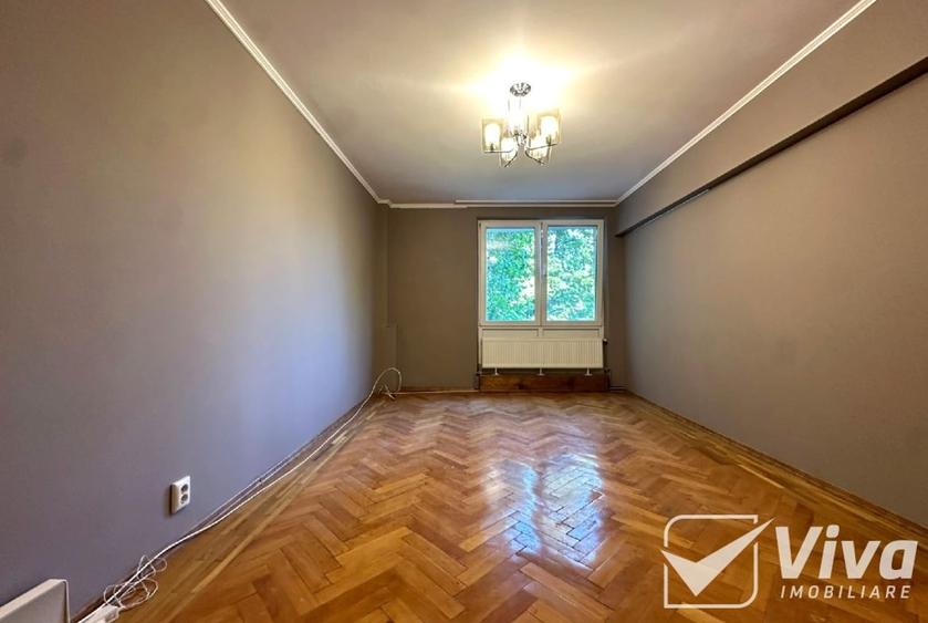 Apartament cu 3 camere semidecomandat în Central