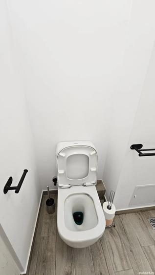 Apartament cu 3 camere semidecomandat în Soarelui