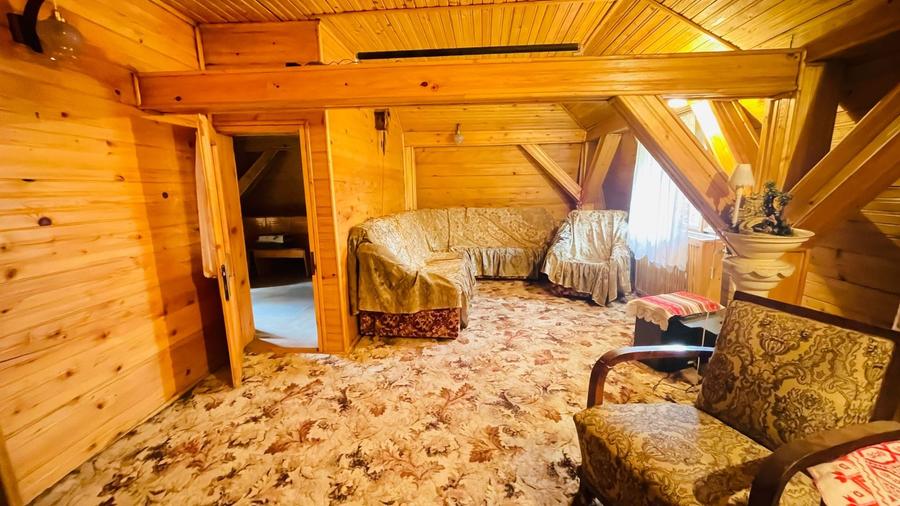 Casă individuală cu 7 camere cu Canalizare în Mehala