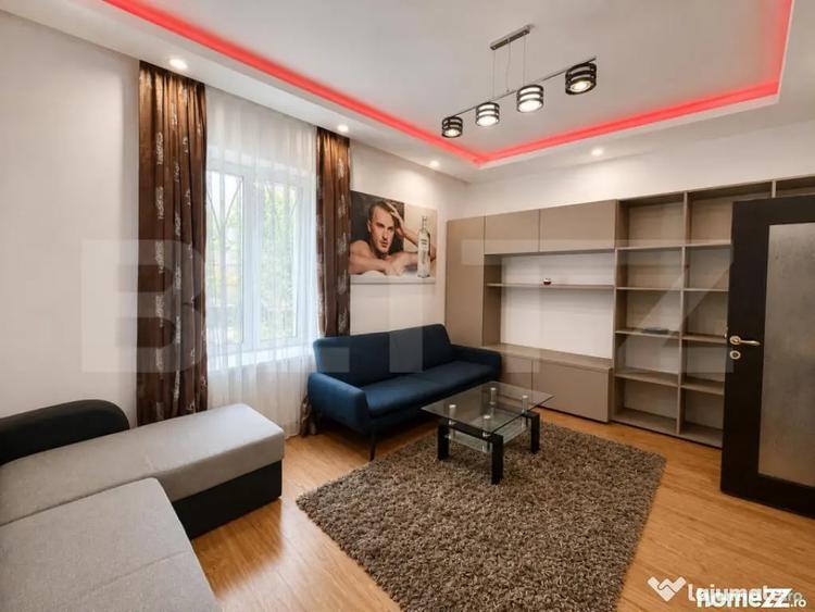 Apartament cu 3 camere decomandat în Andrei Mureșanu
