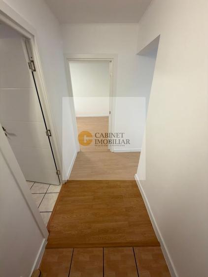 Apartament cu 3 camere decomandat în Lujerului