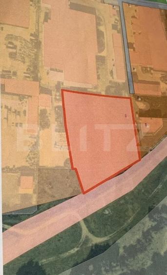Teren Construcții intravilan de 5500 mp, în Central