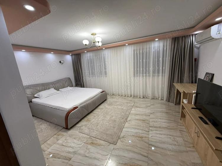 Apartament cu 3 camere decomandat în Babadag