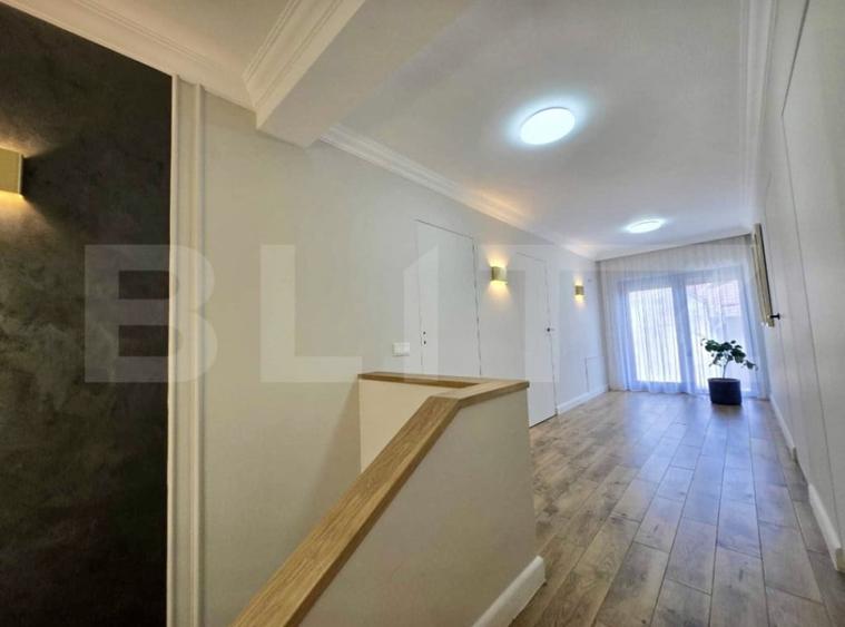 Casă cu 5 camere cu Teren 400 Mp în Central