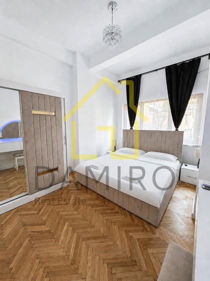 Apartament cu 3 camere semidecomandat în Calea Victoriei