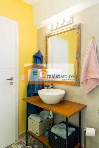 Casă individuală cu 4 camere cu Canalizare în Theodor Pallady