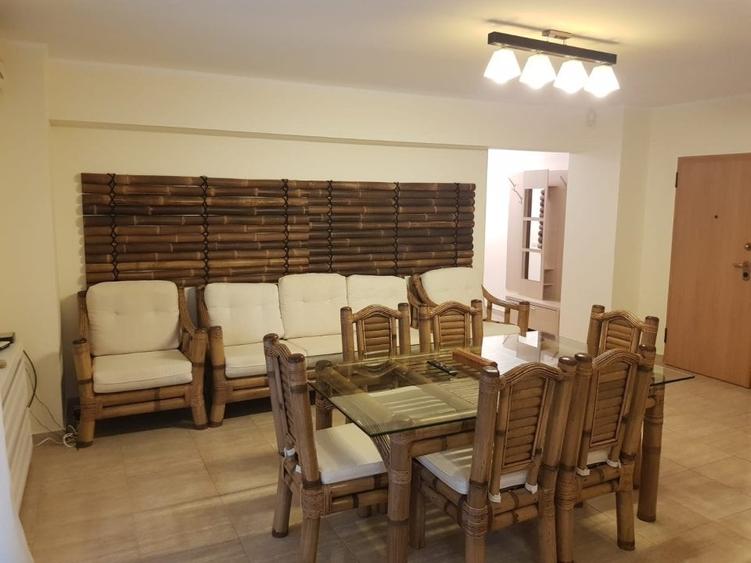 Apartament cu 3 camere decomandat, mobilat în Exterior Nord