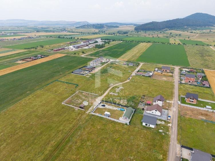 Teren Construcții intravilan de 733 mp, în Sânpetru