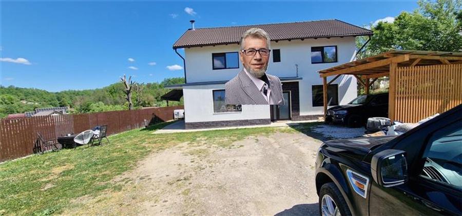 Casă cu 5 camere cu Teren 993 Mp în Calea Caransebeșului