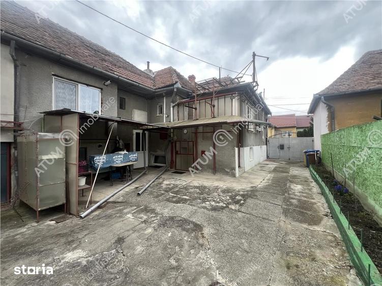 Casă cu Teren 440 Mp în Central