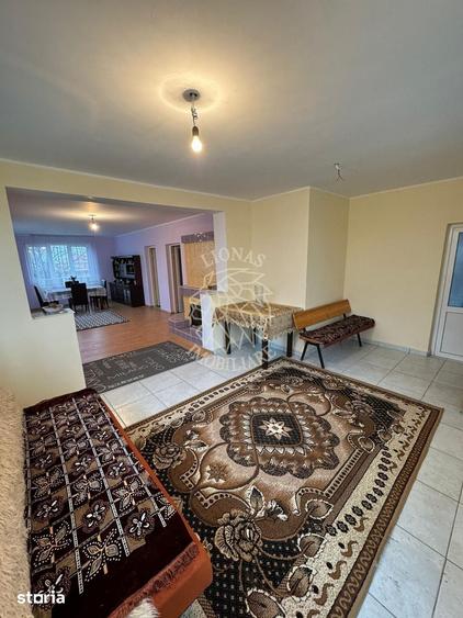 Casă cu 5 camere cu Teren 3220 Mp în Nimigea