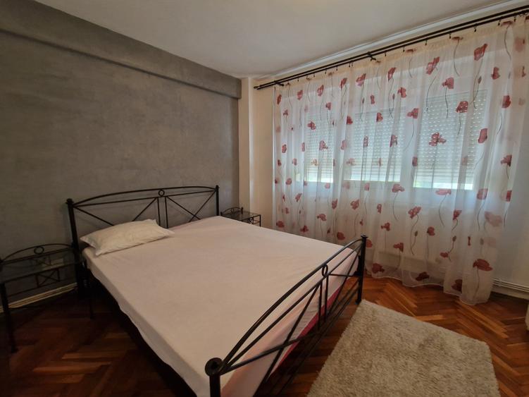 Apartament cu 3 camere decomandat în Circumvalațiunii