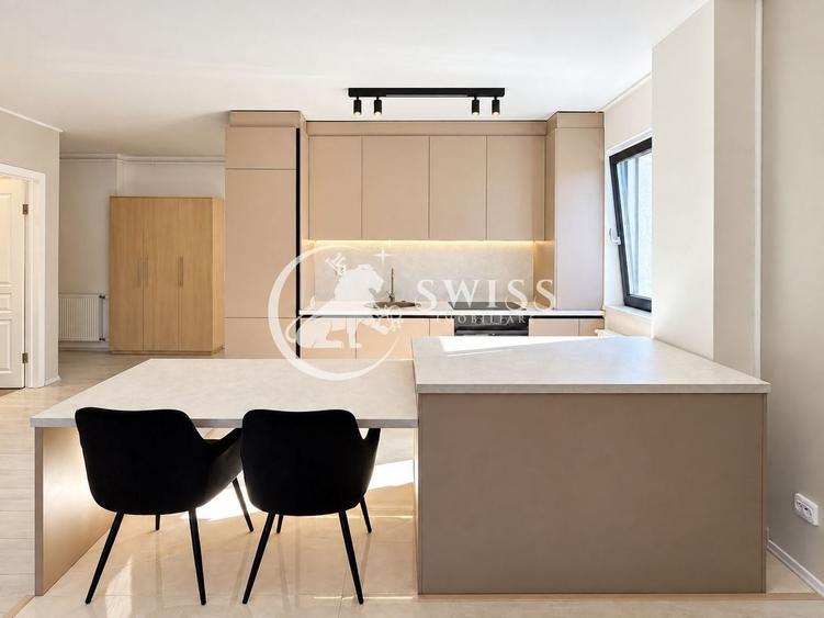Apartament cu 3 camere semidecomandat, mobilat în Zorilor