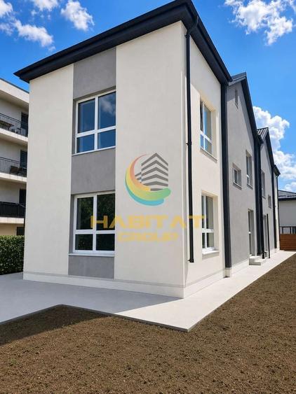 Duplex cu 5 camere cu Canalizare în Central