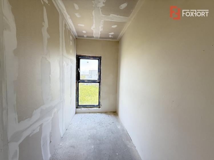 Duplex cu 3 camere cu Teren 247 Mp în Săcălaz