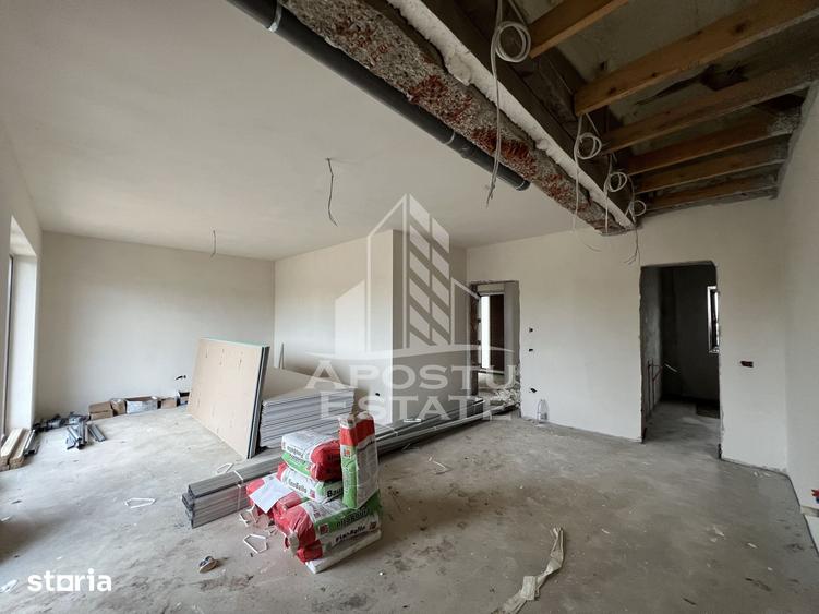 DE VANZARE casa alipita in Covaci cu curte mare - 1