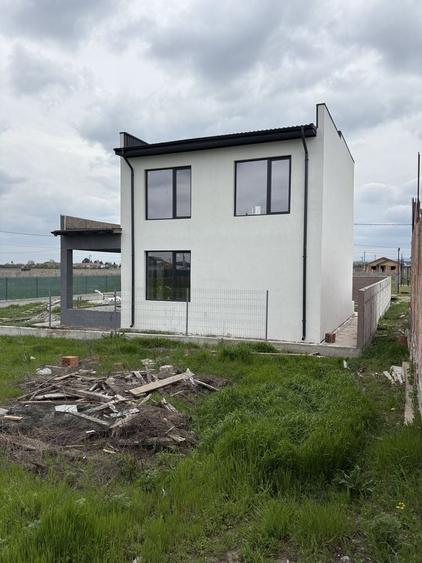 Casă cu 4 camere în Central