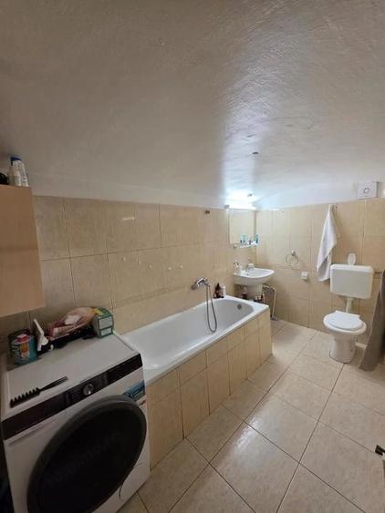 Apartament cu 2 camere semidecomandat în Medicină
