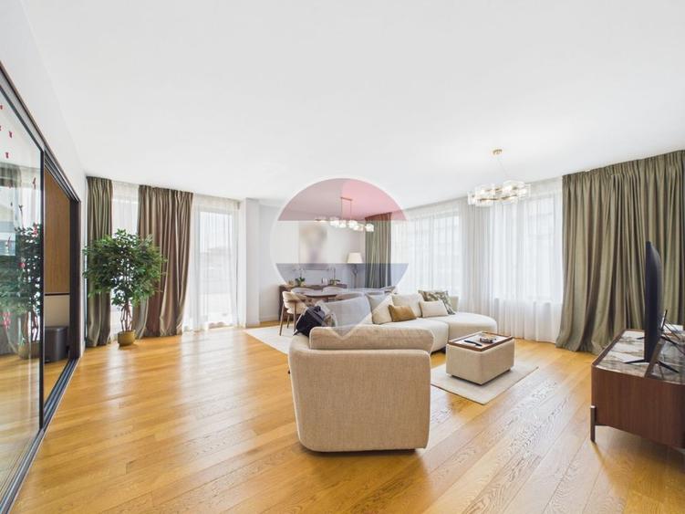 Apartament cu 4 camere decomandat, mobilat în Herăstrău
