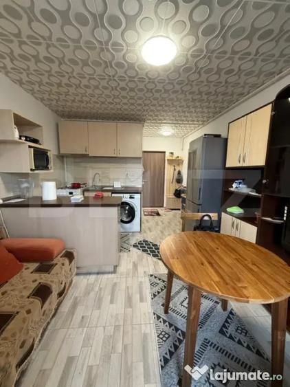 Apartament cu 2 camere semidecomandat în Central