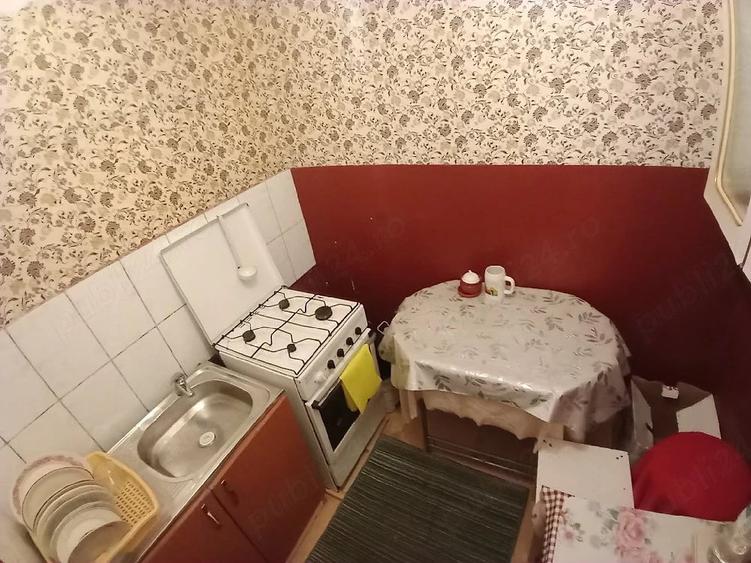 Garsonieră decomandată în Central