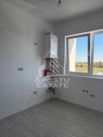 Duplex cu 4 camere cu Canalizare în Remetea Mare