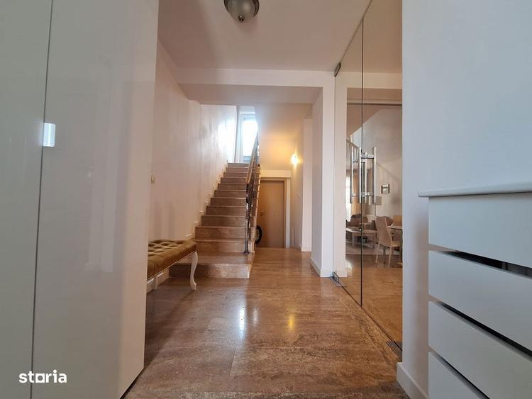 Casă cu 3 camere cu Teren 264 Mp în Dumbrăvița