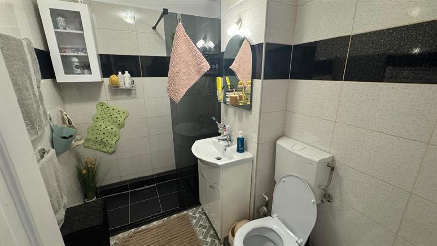 Apartament cu 2 camere decomandat în Hipodrom 3