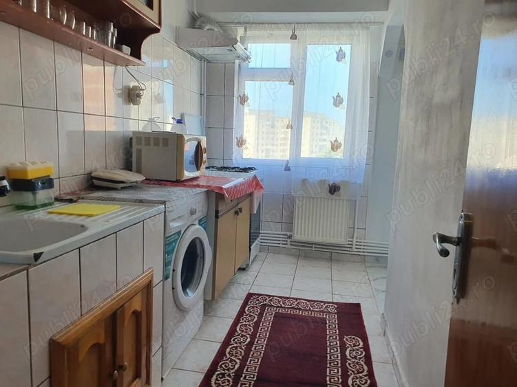 Apartament cu 2 camere decomandat în Ostroveni