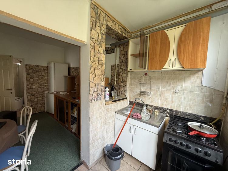Casă cu 2 camere cu Teren 200 Mp în Gruia