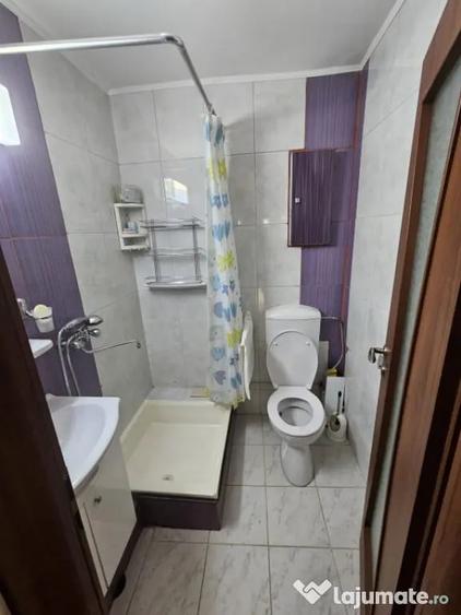 Apartament cu 4 camere decomandat, mobilat în Brazda lui Novac
