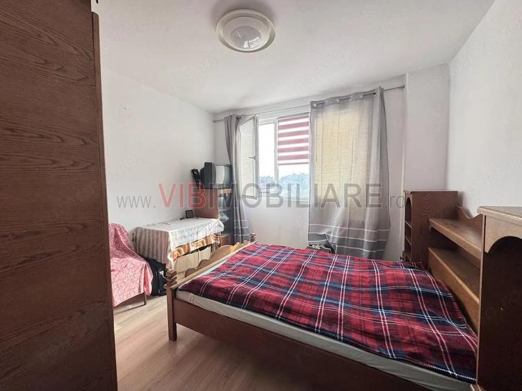 Apartament cu 2 camere semidecomandat în 1 Mai
