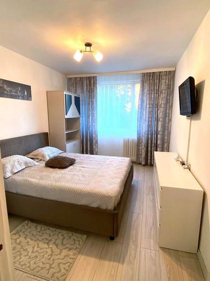Apartament cu 2 camere semidecomandat, mobilat în Fizicienilor