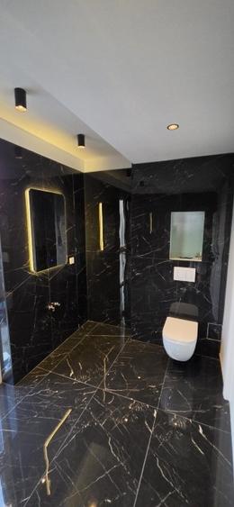 Duplex cu 4 camere cu Canalizare în Central