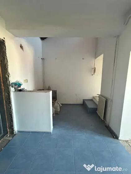 Garsonieră în Răcădău