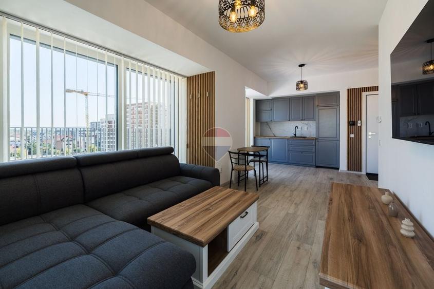 Apartament cu 2 camere decomandat, mobilat în Tractorul