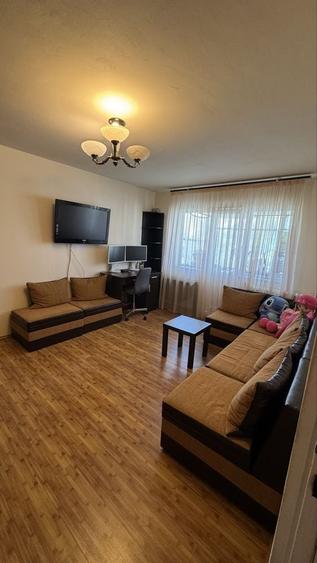 Apartament cu 3 camere semidecomandat în Mănăștur