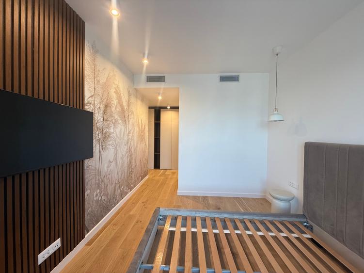 Apartament cu 3 camere decomandat în Pipera