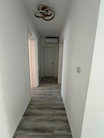 Duplex cu 5 camere cu Teren 200 Mp în Giroc