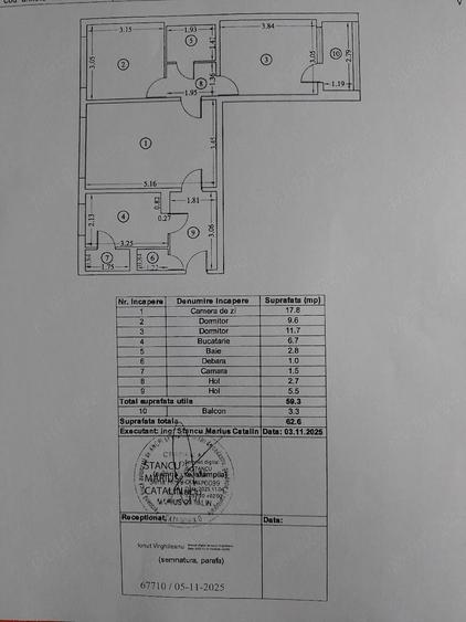 Apartament cu 3 camere semidecomandat în Rahova